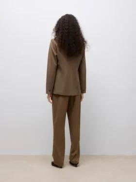 Blazer Awteela