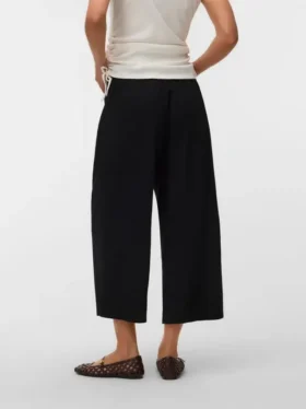 Coupe ample – Pantalon court