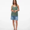 Haut à col en V, coupe classique