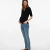 Jeans coupe droite ajustée