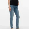 Jeans coupe droite ajustée