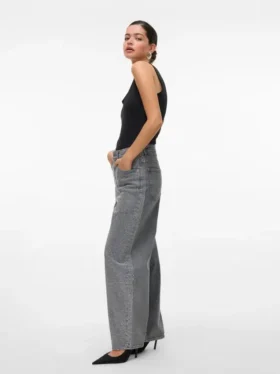 Jeans taille haute coupe « Barrel Fit » Vmbillie