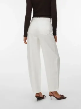 Jeans taille haute coupe « Barrel Fit » Vmbillie