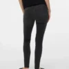 Jeans taille mi-haute coupe ajustée