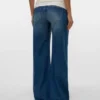 Jeans à taille moyenne et coupe large