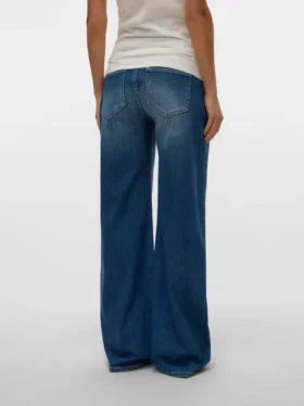 Jeans à taille moyenne et coupe large
