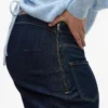Jupe courte à taille haute