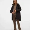 Manteau à capuche avec cordon de réglage