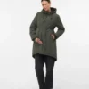 Manteau à capuche doublée de fausse fourrure