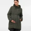 Manteau à capuche doublée de fausse fourrure