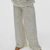 Pantalon coupe classique à taille haute