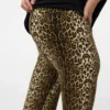 Pantalon coupe classique à taille haute