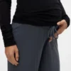 Pantalon coupe classique à taille mi-haute
