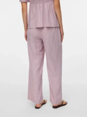 Pantalons coupe « girlfriend »