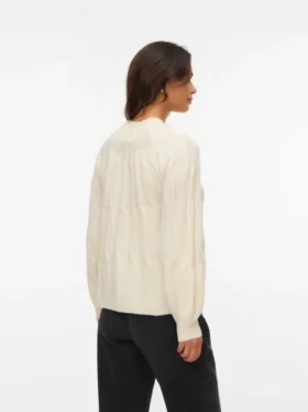 Pull à col montant, coupe classique