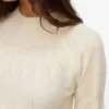 Pull à col montant, coupe classique