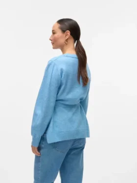 Pull à col rond et coupe classique