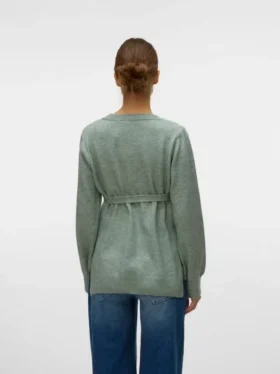 Pull à col rond et coupe classique