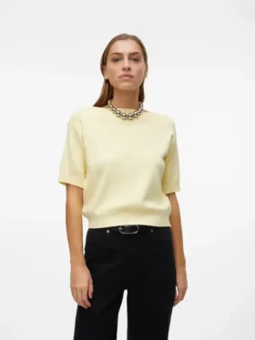 Pull en tricot Awjemma
