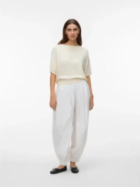 Pull en tricot Awjemma