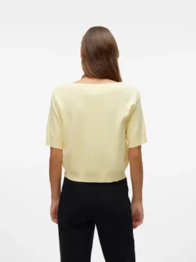 Pull en tricot Awjemma