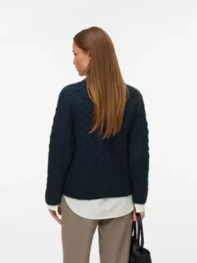 Pull en tricot Awtonja