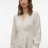 Robe courte Awasta