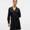 Robe courte Vmbea