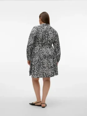 Robe courte Vmcdebbyana
