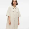 Robe courte Vmfenja
