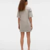 Robe courte Vmfenja