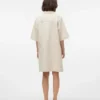 Robe courte Vmfenja