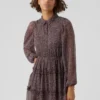Robe courte Vmkaya