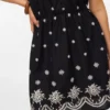 Robe courte Vmtasja