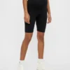 Short ajusté