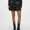Short Vmcaiaelly Shorts