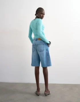 Shorts in denim Tsjoa