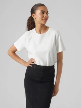 T-shirt Awnaima