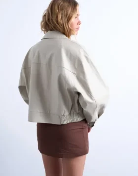 Veste Tsastrid