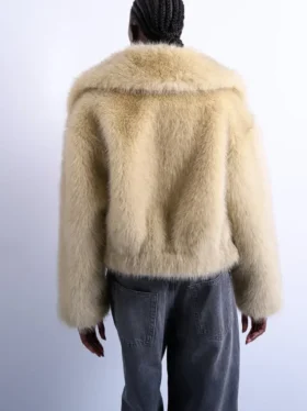 Veste Tsbea