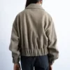 Veste Tskitty
