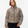 Veste Vmlyon